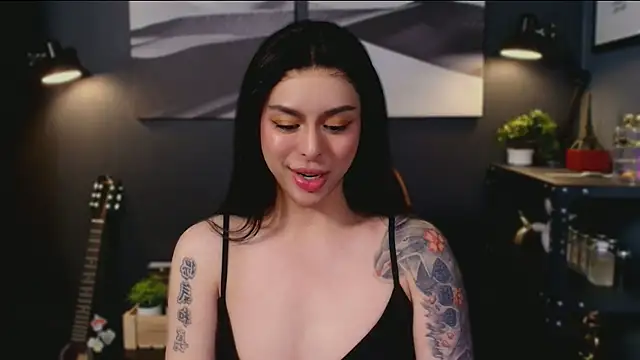 callmeLUNA live sex cam