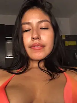 EmmaRossem's cam snapshot