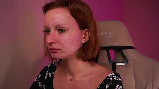 Liuba_Fox's cam snapshot