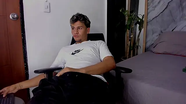 Alan-Smith1's cam snapshot