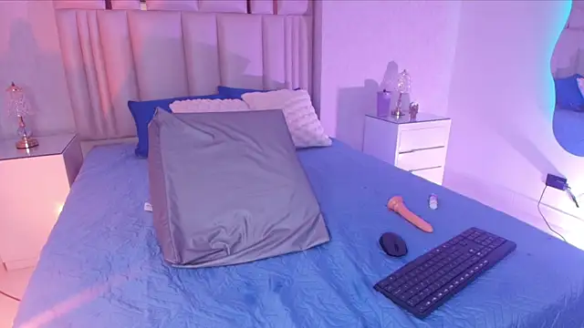 alanarose18's cam snapshot