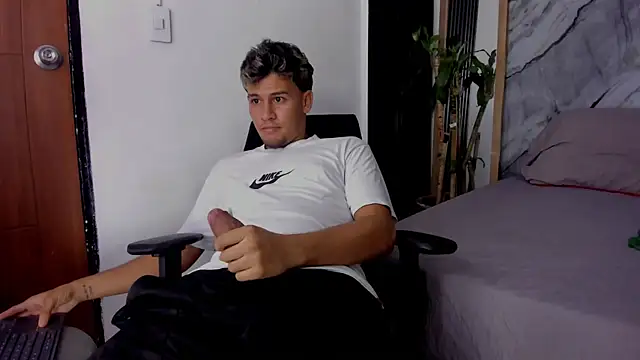 Alan-Smith1's cam snapshot