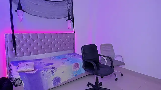 skinny_tatto01's cam snapshot