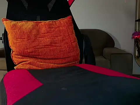 Robyn_Miller live sex cam