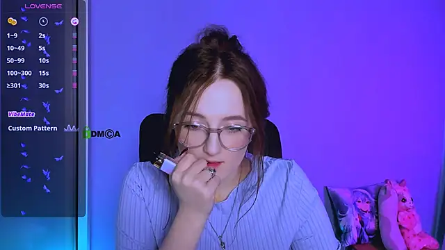 luna_berryy's cam snapshot