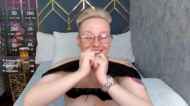 AlexandraGreen live sex cam