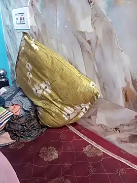 horny_diana's cam snapshot