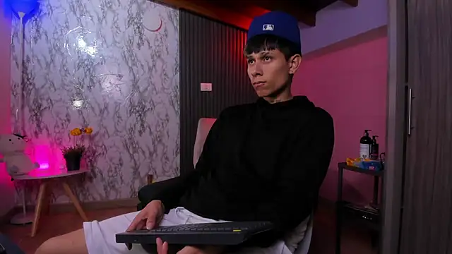 jake_beach's cam snapshot