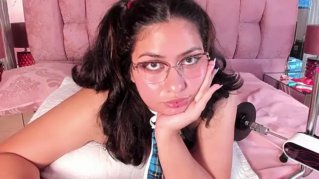 lea_hunter__'s cam snapshot