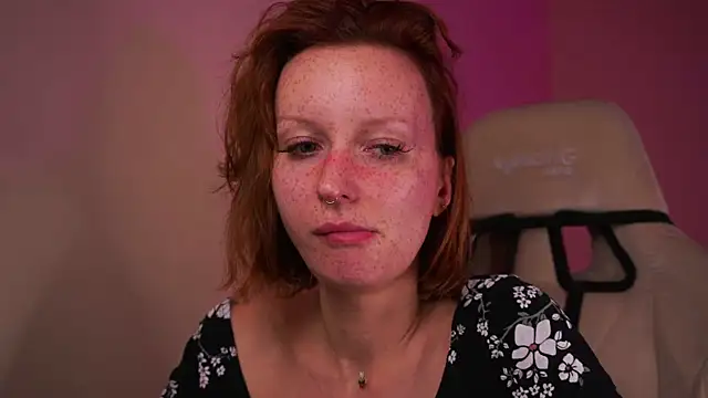 Liuba_Fox's cam snapshot