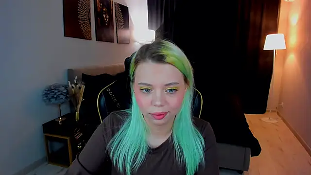 EnergyBunny_1's cam snapshot