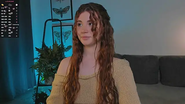 Freckle_Diyana's cam snapshot