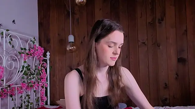 BritneySabeiha's cam snapshot