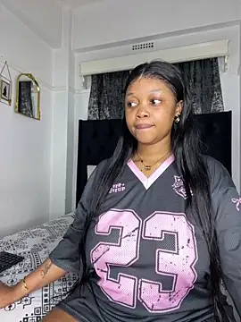 Queen_Tee23's cam snapshot