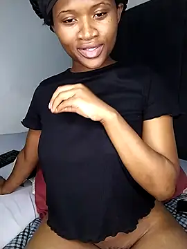 SmashingLucia's cam snapshot