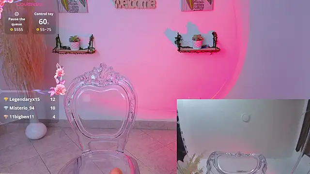 pequitasmedusa9's cam snapshot