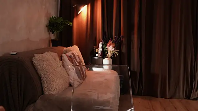 VictoriaMorrone live sex cam