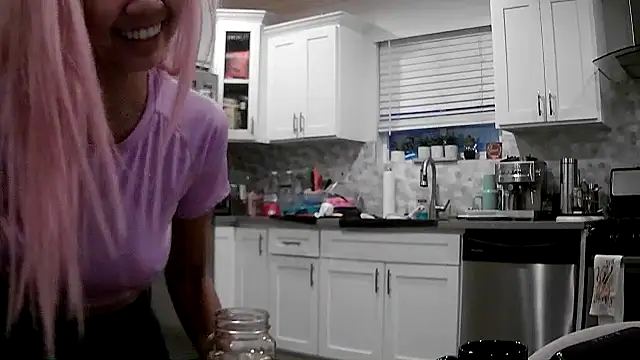 CryptoCamGirl's cam snapshot