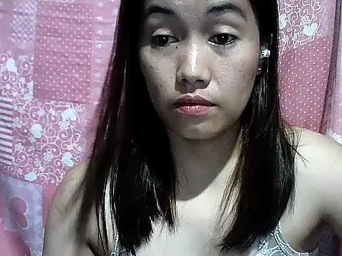 CreamyPussy30's cam snapshot