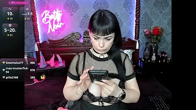 BettyNoir's cam snapshot