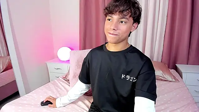 Honeymoon_sariel live sex cam