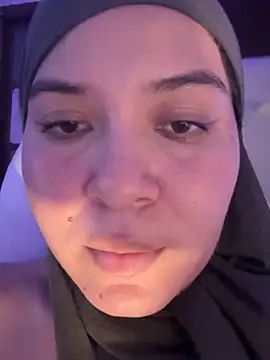 MatchedEyebrow live sex cam