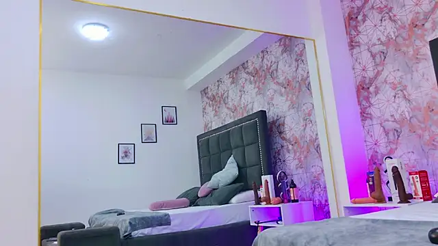 Angelique_Angell's cam snapshot