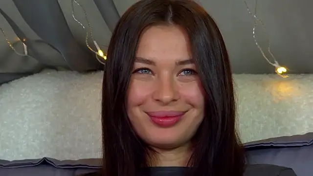 AlexandraBloom's cam snapshot