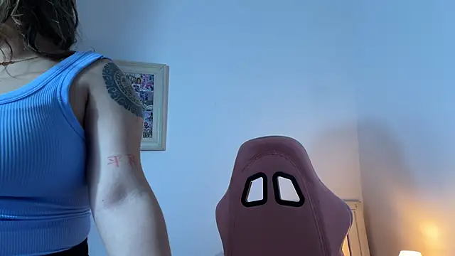 SweetFoxEyes_'s cam snapshot