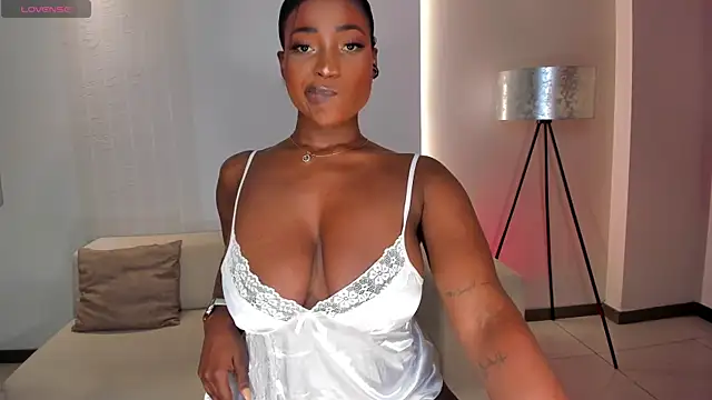 SavannahStorm's cam snapshot