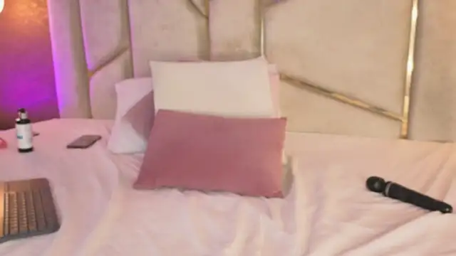 Miiss_Bubble's cam snapshot