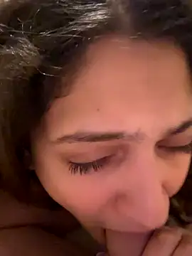 DreamThickCouple's cam snapshot