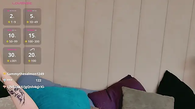 Lisa_Adam's cam snapshot