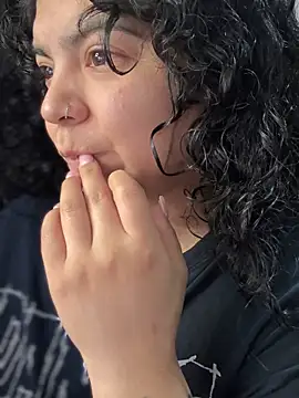 kimmiakiss22 live sex cam