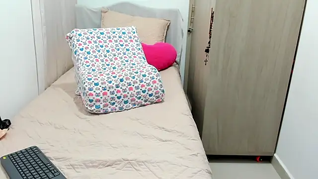 Isbettyche live sex cam