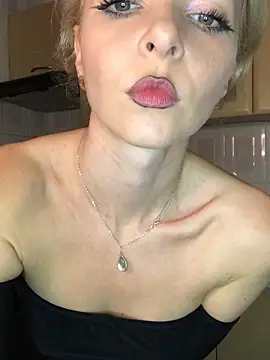 Kristina03 live sex cam