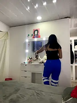 Marianahb-e's cam snapshot