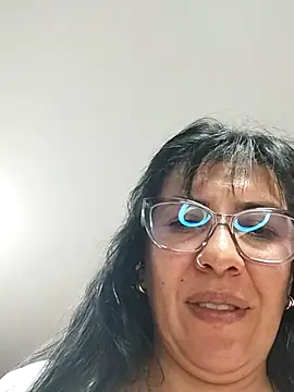 aisha_latina's cam snapshot