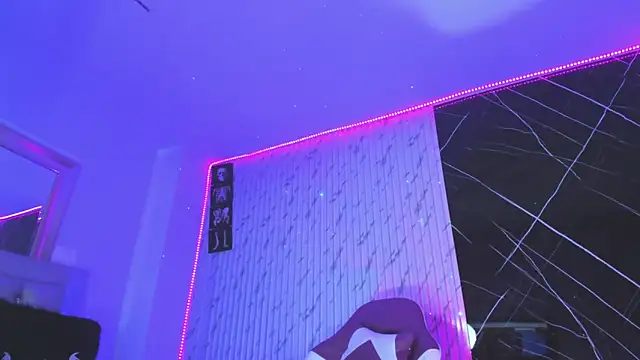 chloe_jacksonn's cam snapshot