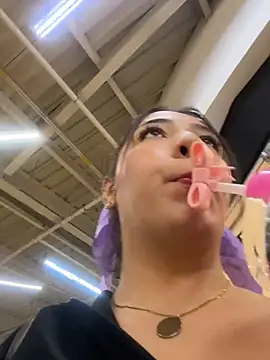 Hannahpradaa_'s cam snapshot