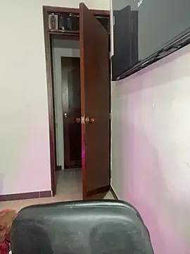 Charlotte_cutt18's cam snapshot