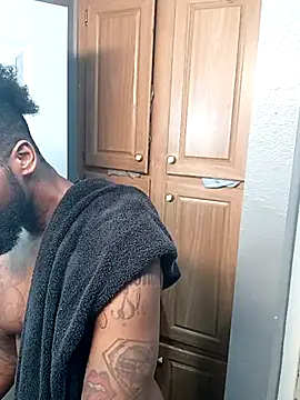 EbonyKing69's cam snapshot