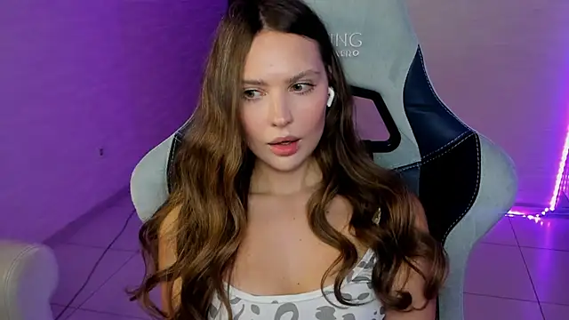 yourArya's cam snapshot