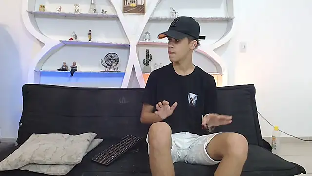 THREE_GUYS_HOT's cam snapshot