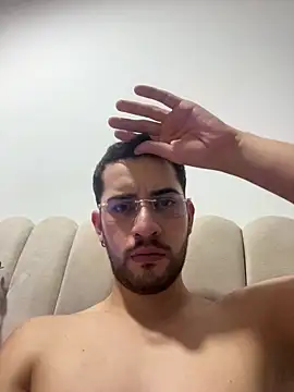 Dark_beauty2's cam snapshot