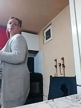 Mommygetnaughty's cam snapshot