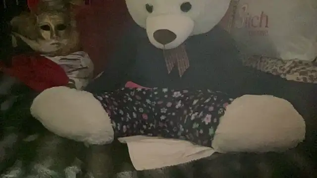 EroticVenetian's cam snapshot