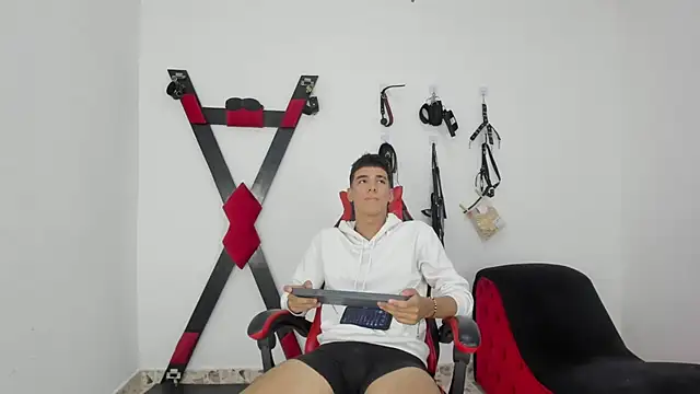 Harry_LatinBoy's cam snapshot