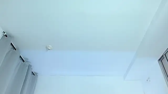 KamiSuarez's cam snapshot