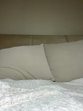 CatVibe live sex cam